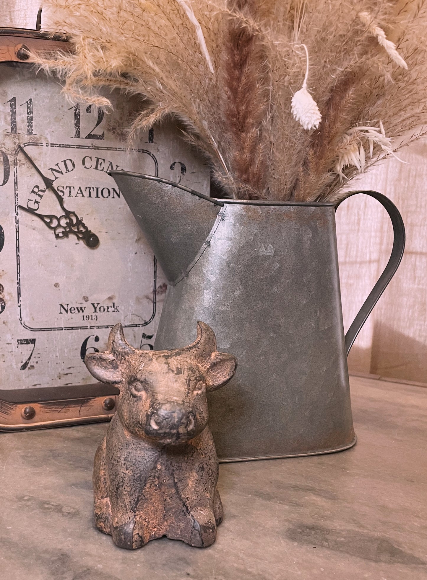 Rustic Mini Table Top Bull